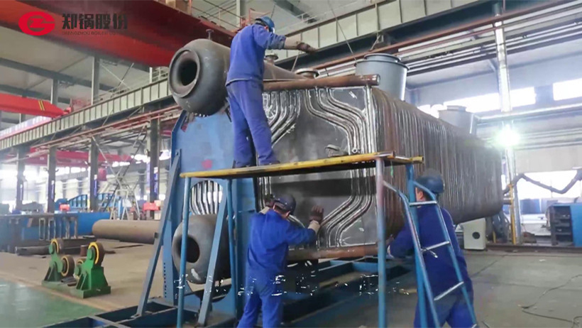 豪门国际车间燃气锅炉焊接